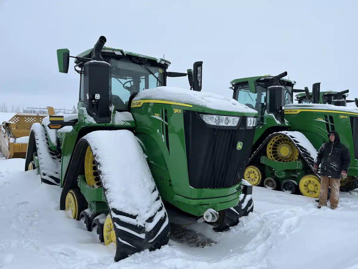 Gallery image 2 for Used 2024 John Deere 9RX 640 Tractor