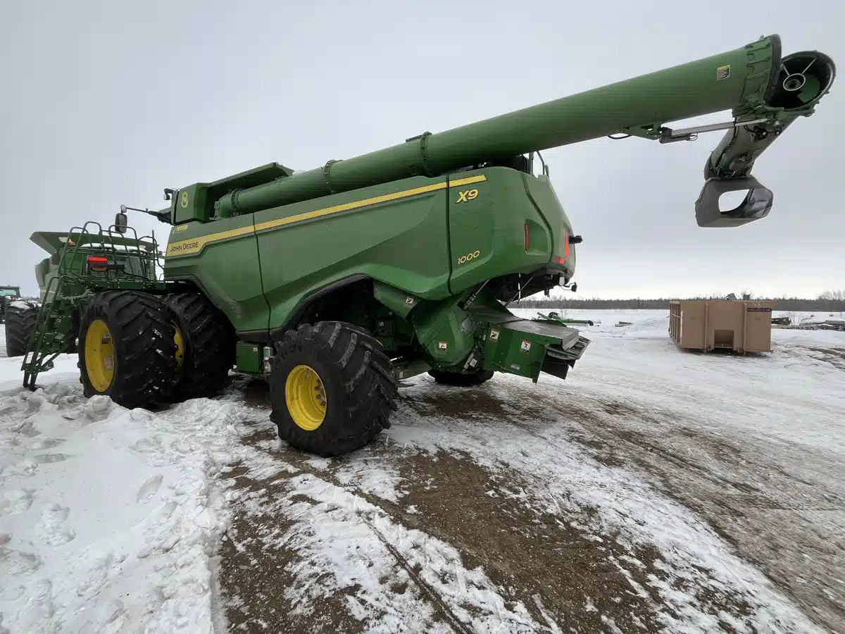 Gallery image 2 for 2024 John Deere X9 1000 Combine