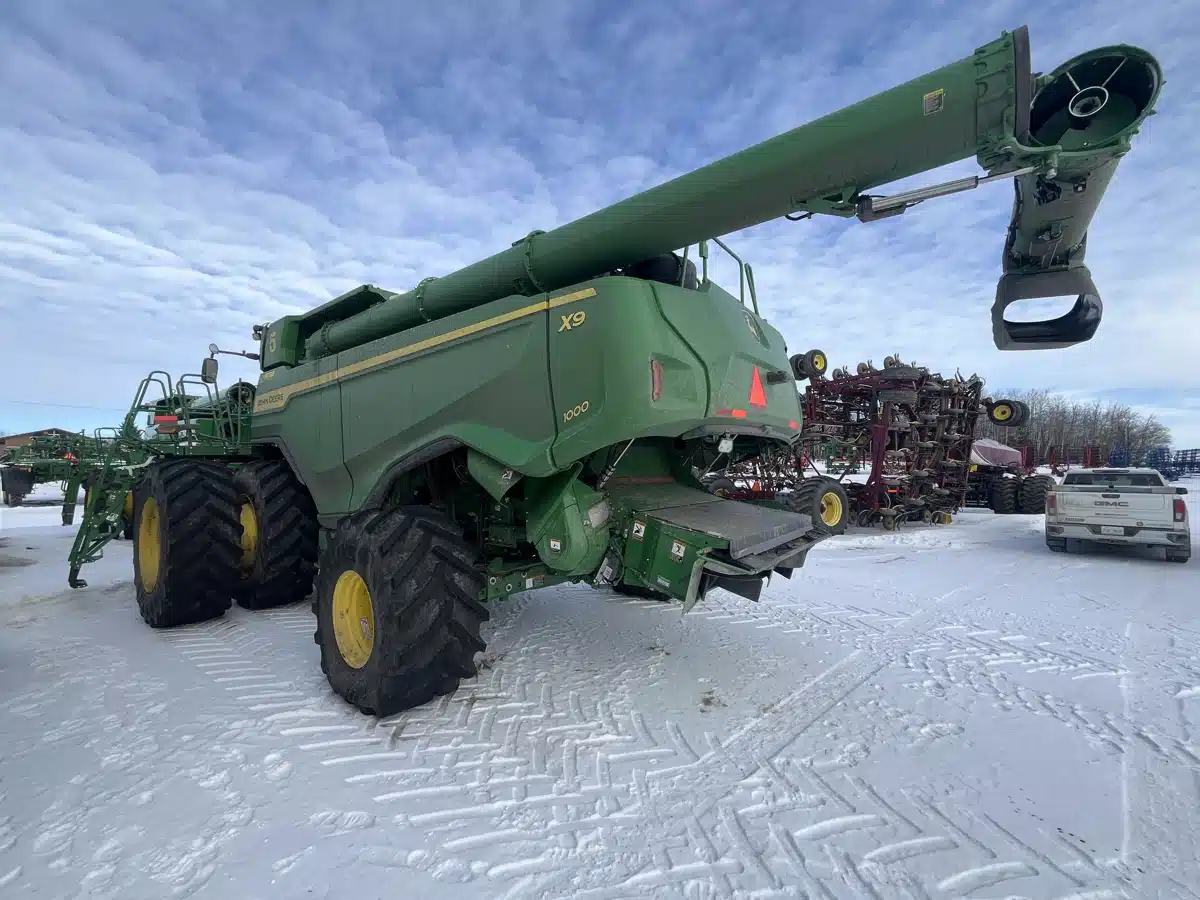 Gallery image 2 for Used 2024 John Deere X9 1000 Combine