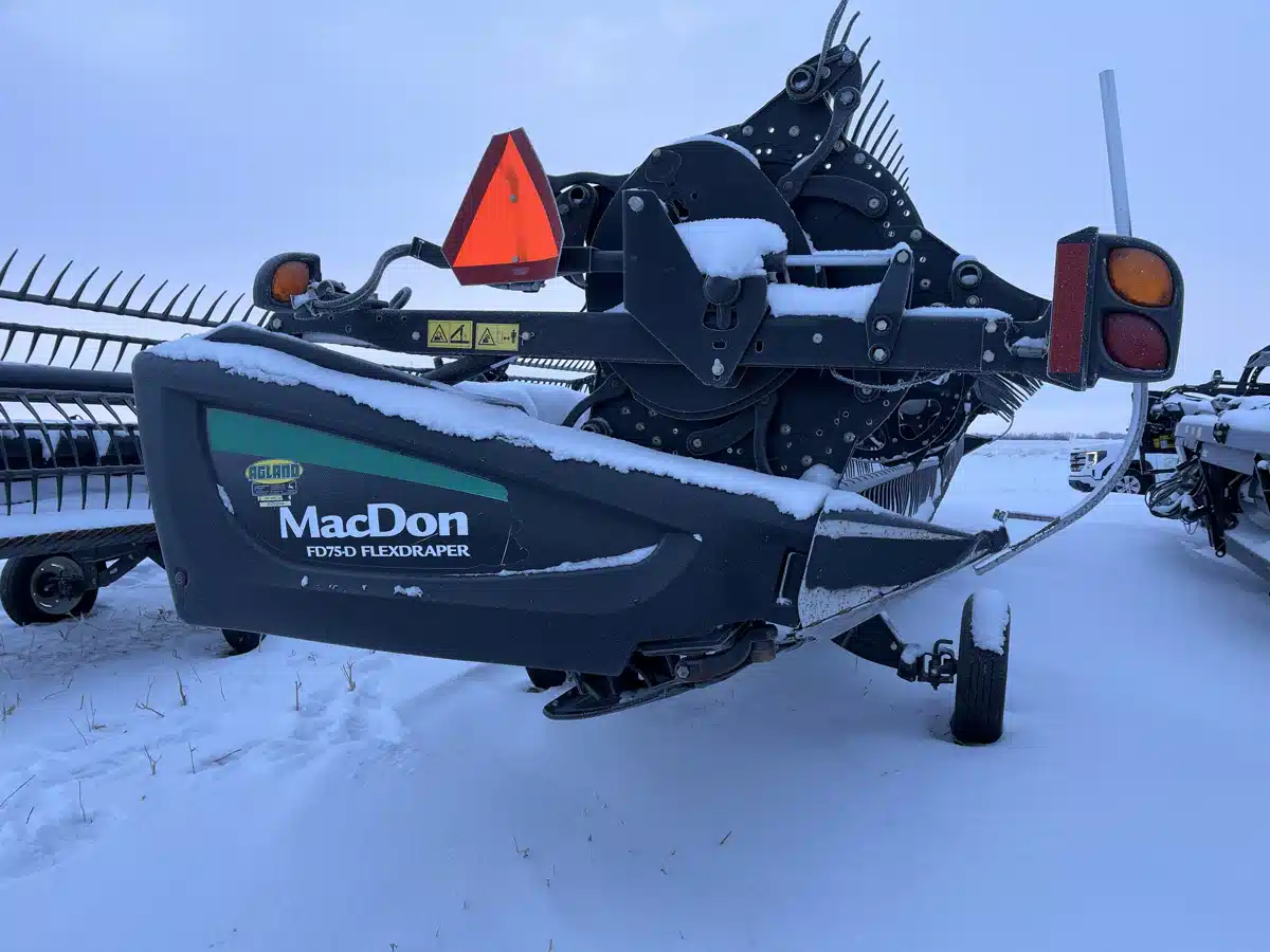 Gallery image 1 for Used 2016 MacDon FD75 Header - Flex Draper