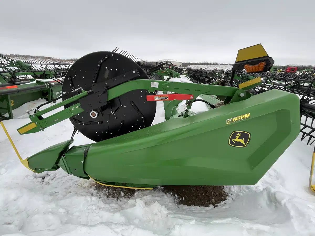 Gallery image 2 for Used 2024 John Deere HD40R Header Combine