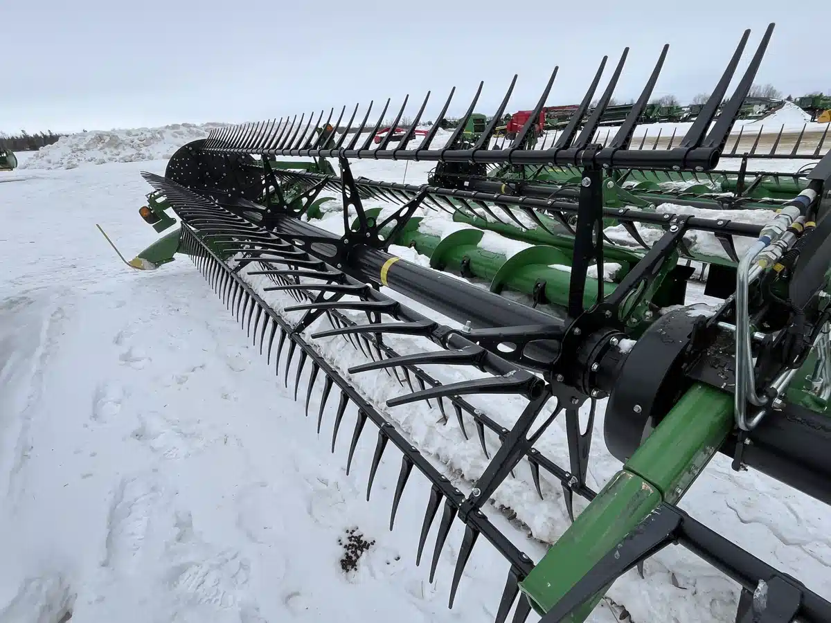 Gallery image 2 for Used 2024 John Deere HD40R Header Combine