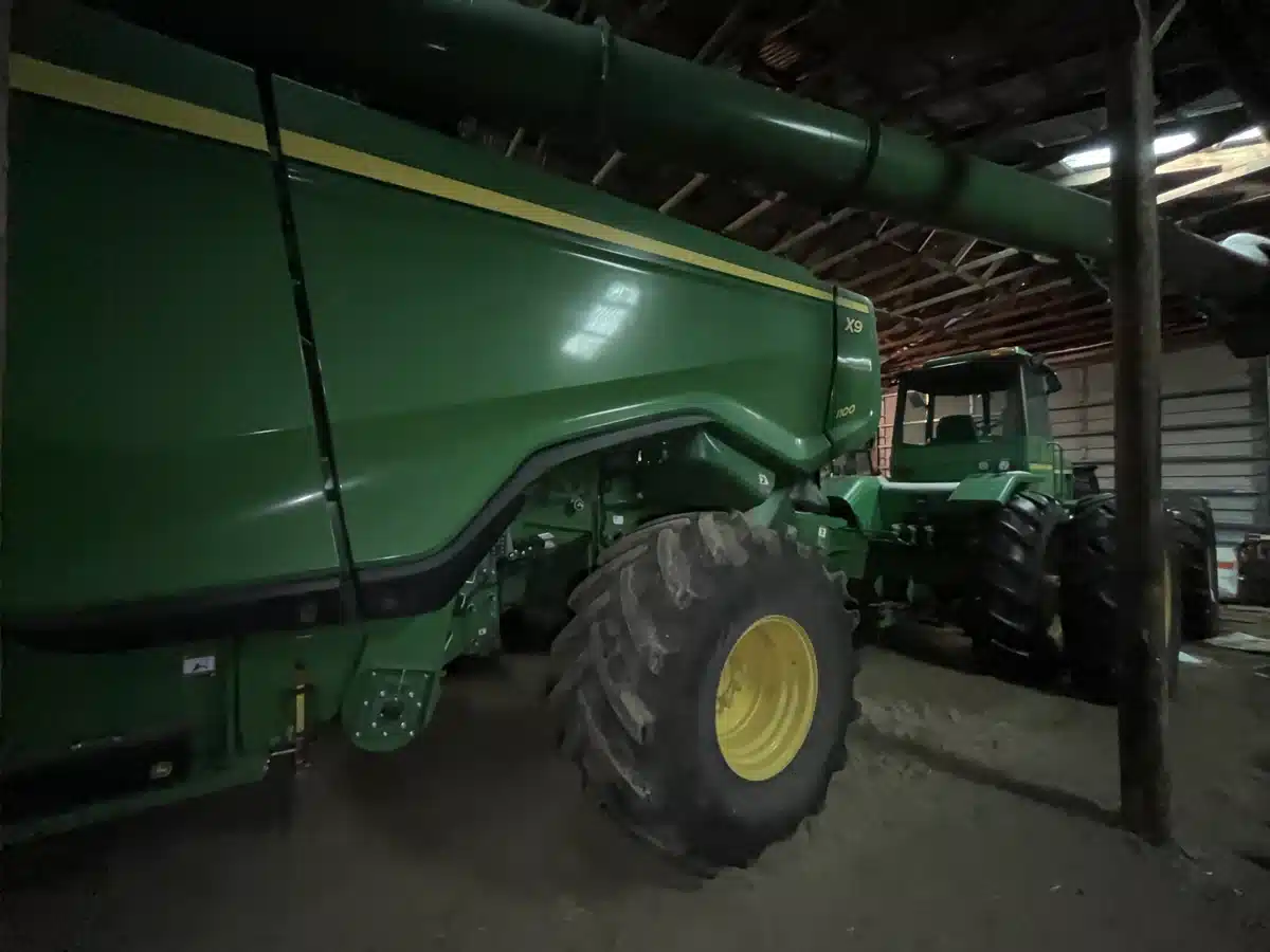Gallery image 1 for Used 2023 John Deere X9 1100 Combine