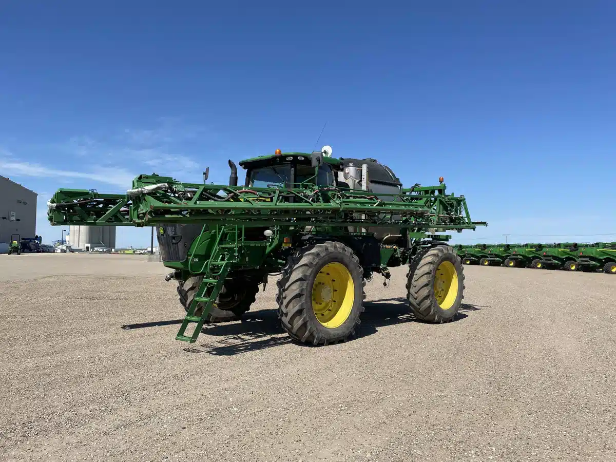 Gallery image 1 for Used 2016 John Deere R4045 Sprayer - Self Propelled