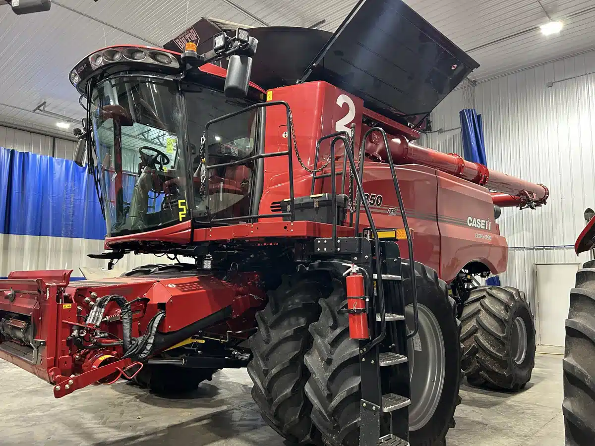 Gallery image 1 for Used 2021 Case IH 8250 Combine