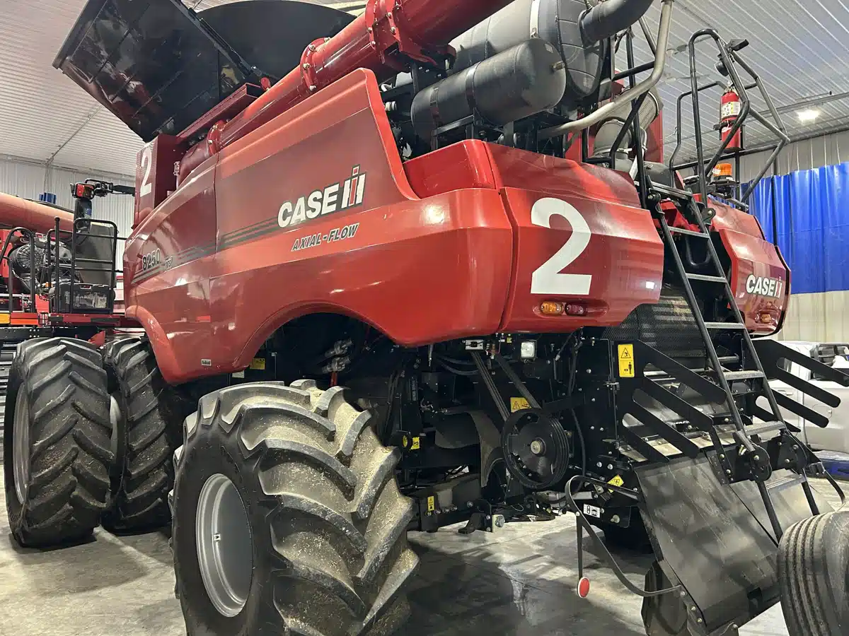Gallery image 2 for Used 2021 Case IH 8250 Combine