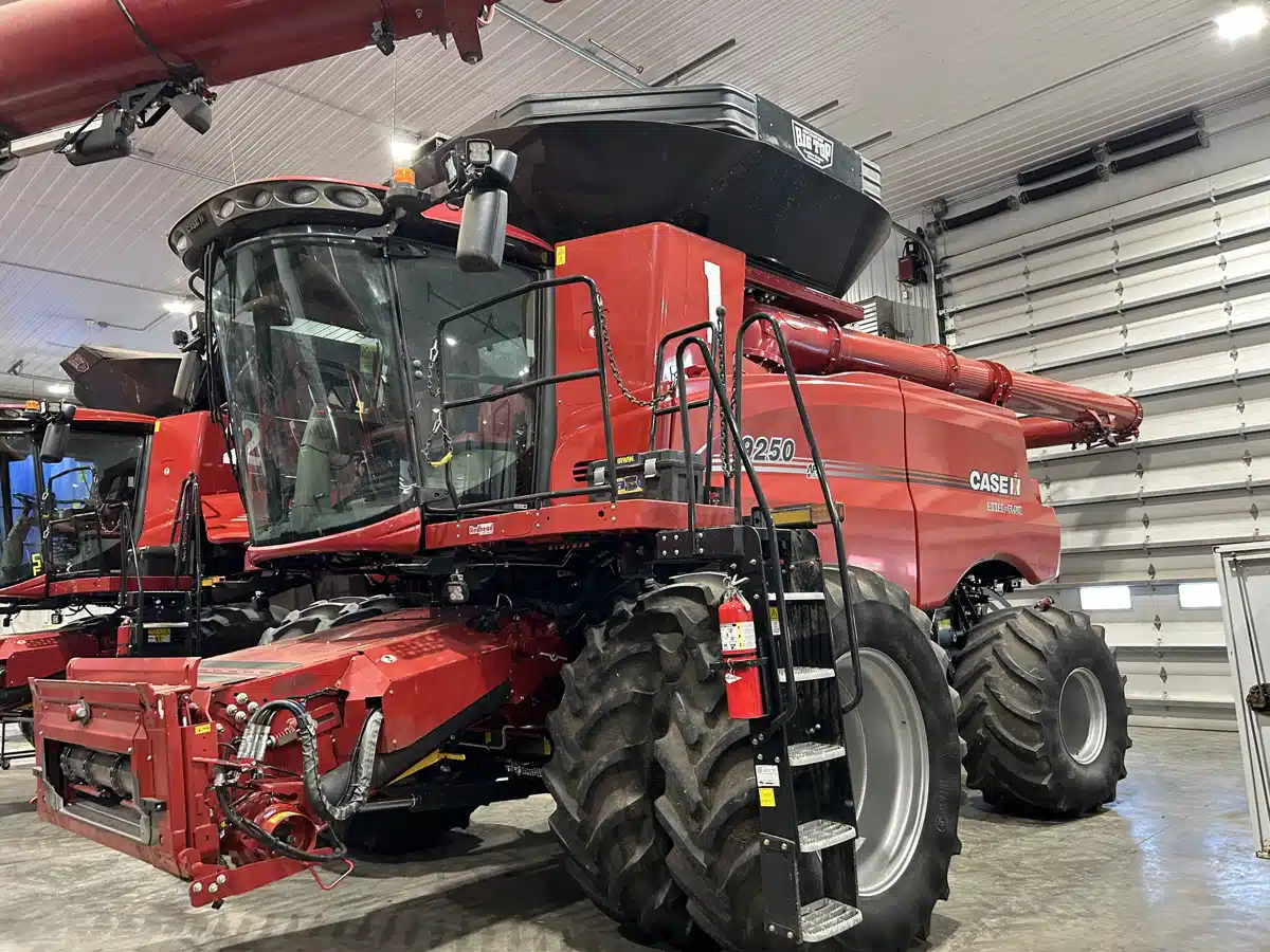 Gallery image 1 for Used 2022 Case IH 9250 Combine
