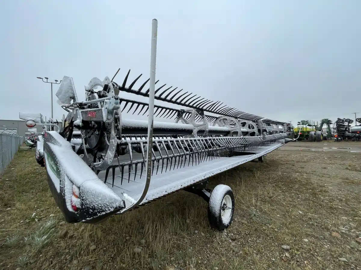 Gallery image 2 for Used 2024 MacDon FD235 Header - Flex Draper