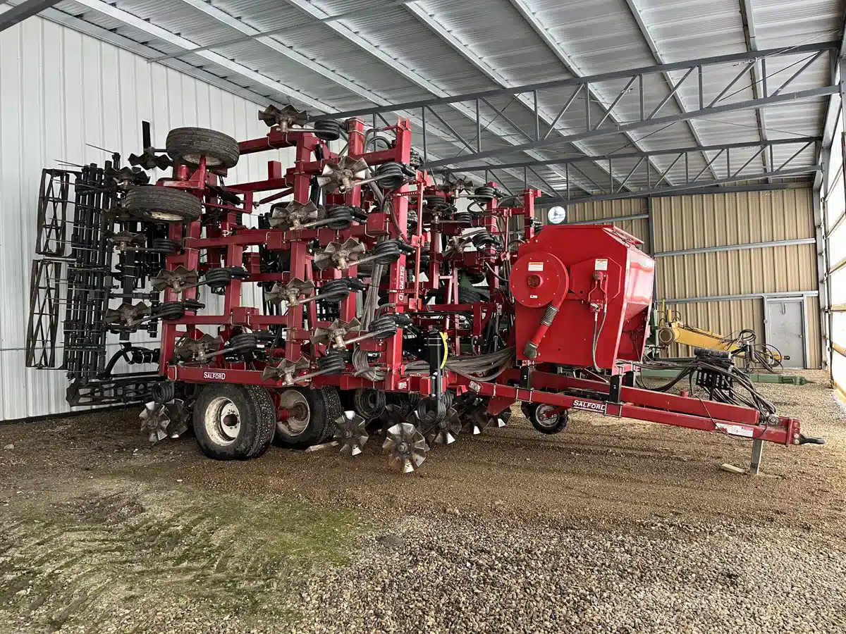 Gallery image 2 for 2015 Salford I-2141 Vertical Tillage