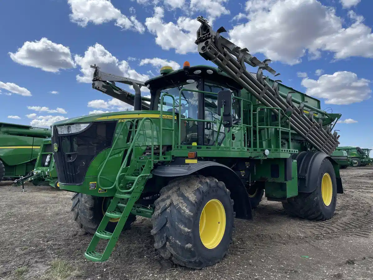 Gallery image 1 for 2021 John Deere F4365 Floater