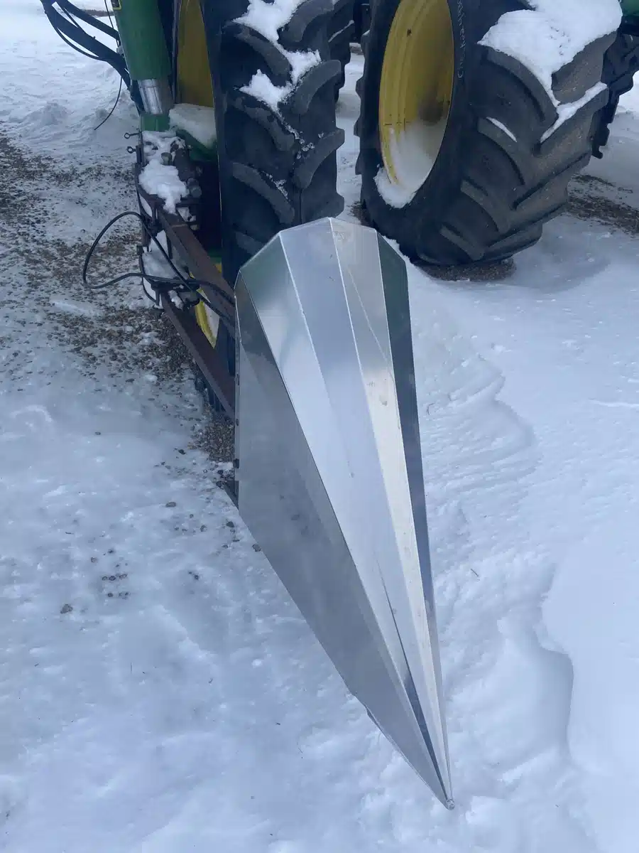 Gallery image 1 for Used 2011 John Deere Crop Divider Attachment