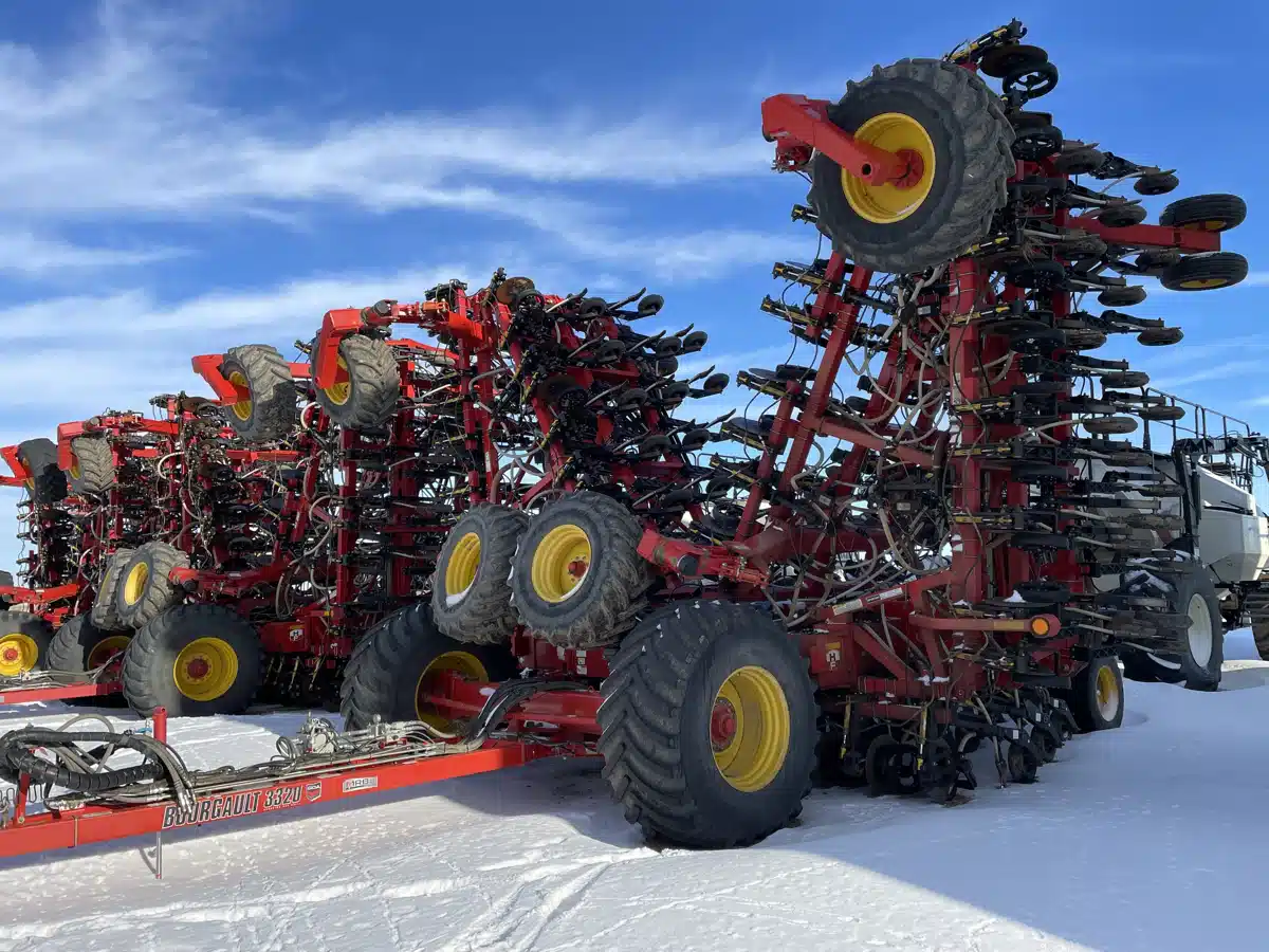 Gallery image 1 for 2015 Bourgault 3320-86 Air Drill