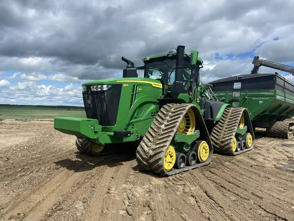 Gallery image 1 for Used 2024 John Deere 9RX 640 Tractor
