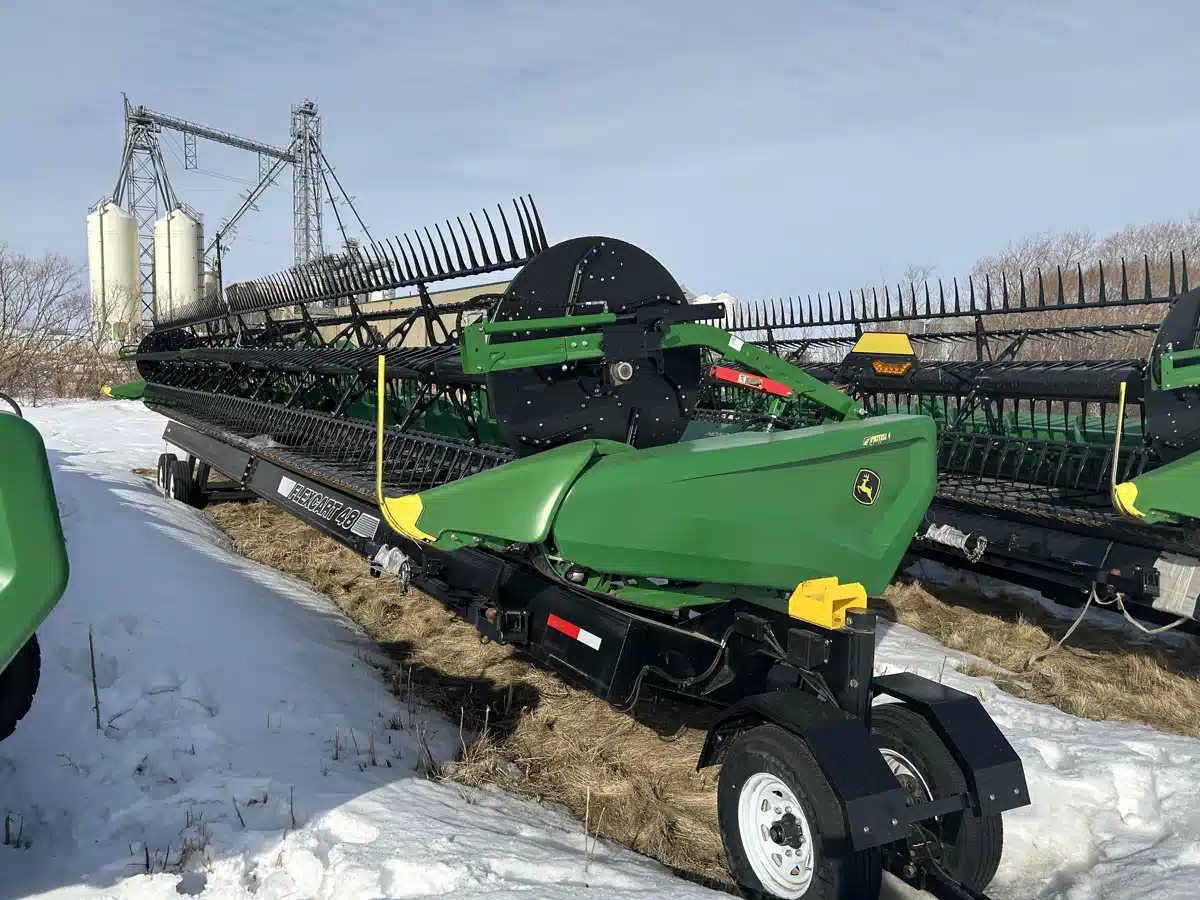 Gallery image 2 for Used 2023 John Deere HD50R Header Combine