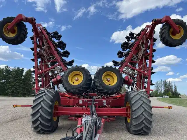 Gallery image 2 for Used 2023 Bourgault 3330 SE PLX 86-10 Air Drill