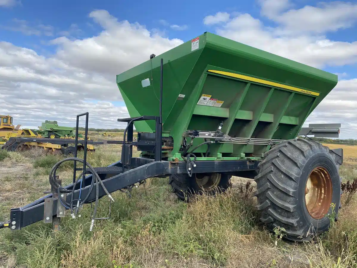 Gallery image 1 for Used 2017 New Leader NL300 G4 Spreader - Fertilizer