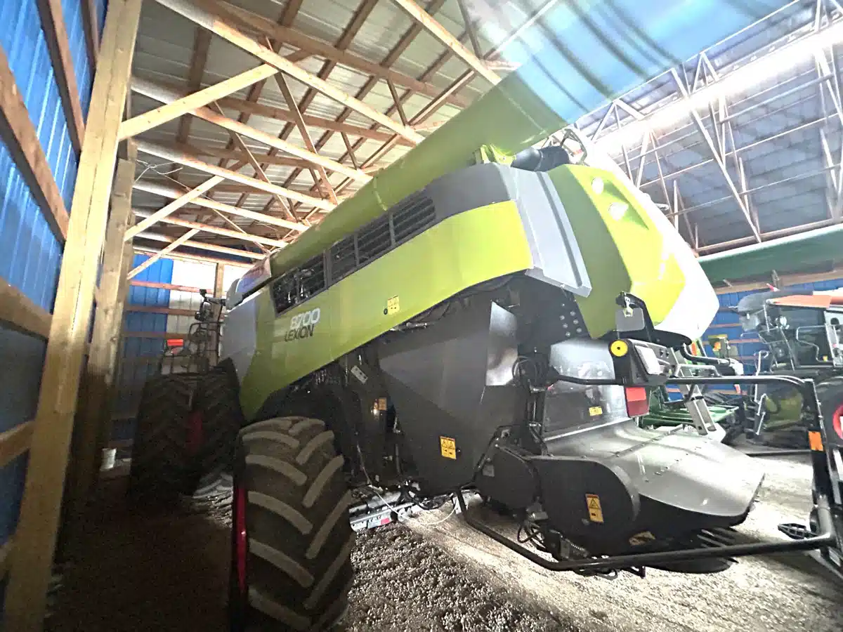 Gallery image 2 for Used 2022 CLAAS LEXION 8700 Combine