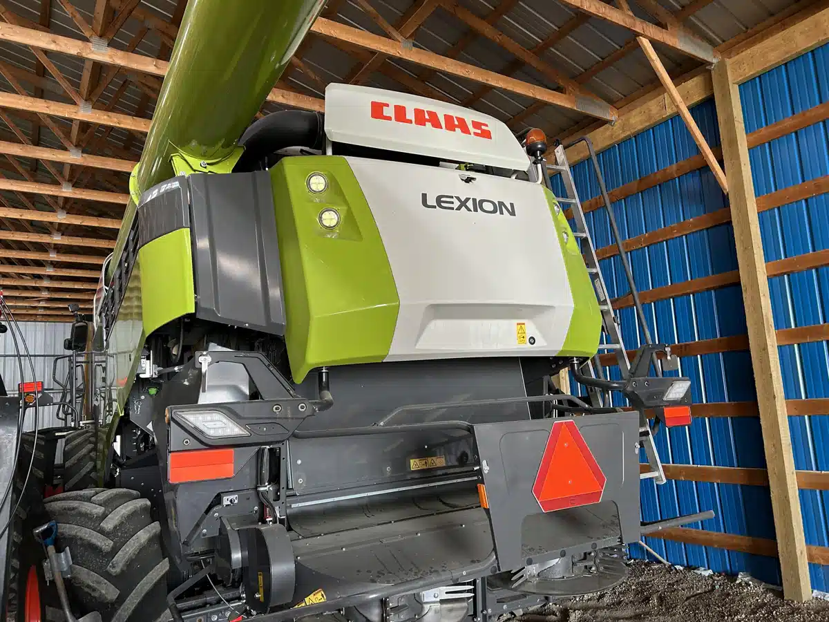 Gallery image 2 for Used 2022 CLAAS LEXION 8700 Combine