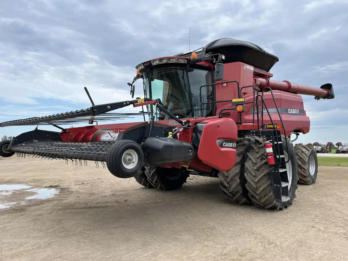 Gallery image 1 for Used 2014 Case IH 8230 Combine