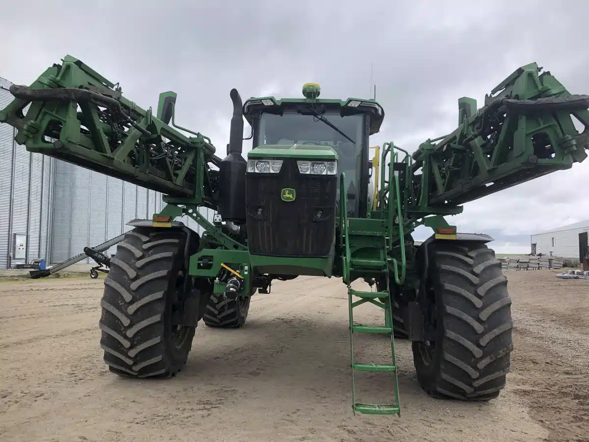Gallery image 2 for Used 2022 John Deere 616R Sprayer - Self Propelled