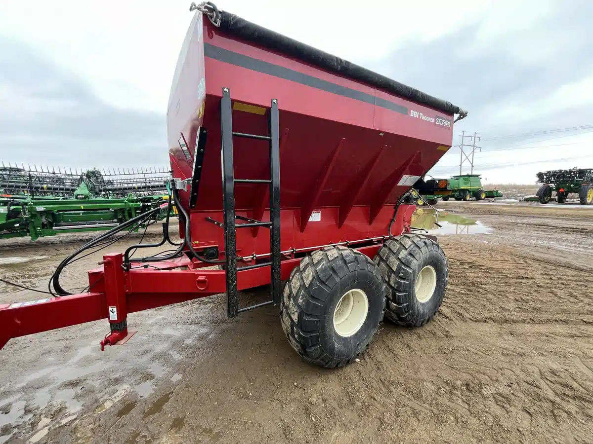 Gallery image 1 for Used 2023 Salford Trooper Spreader - Broadcast