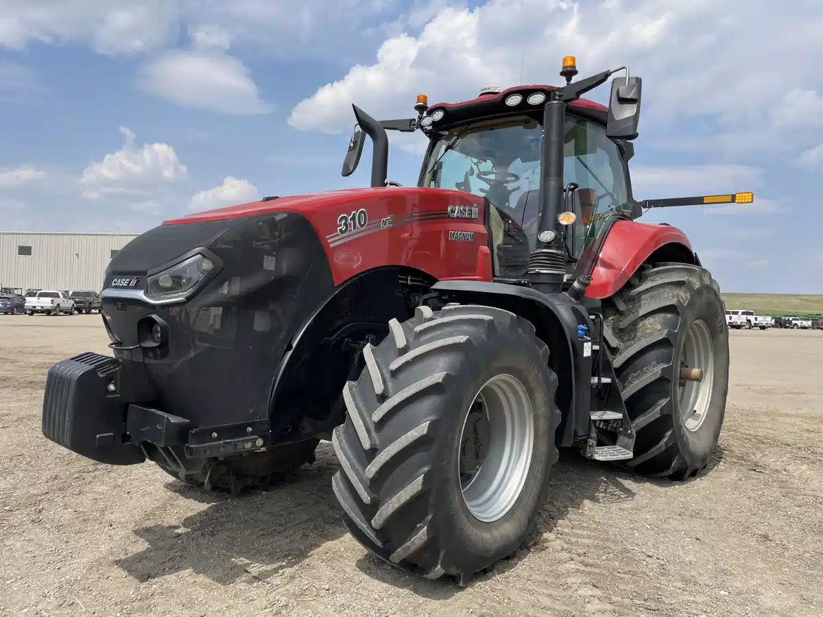 Gallery image 1 for Used 2021 Case IH MAGNUM 310 AFS CONNECT Tractor