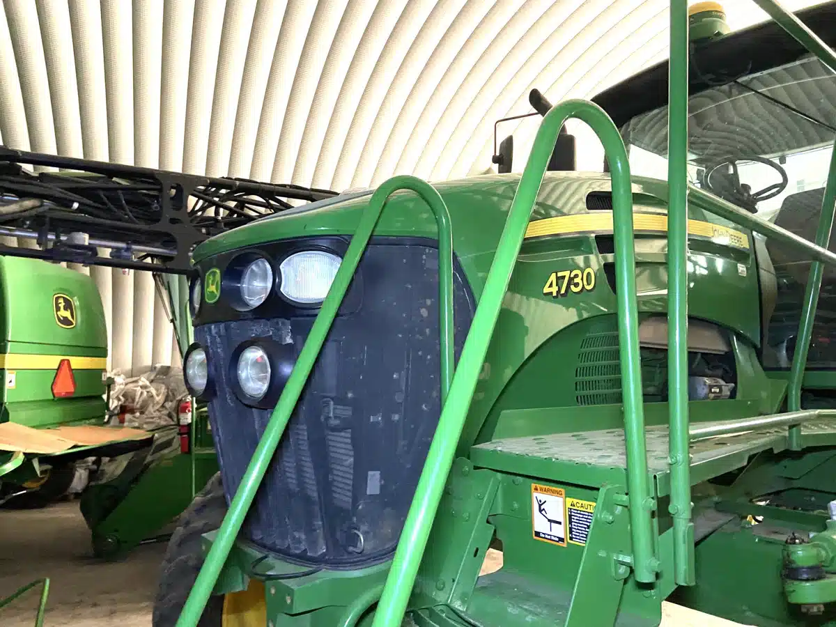 Gallery image 2 for Used 2013 John Deere 4730 Sprayer - Self Propelled
