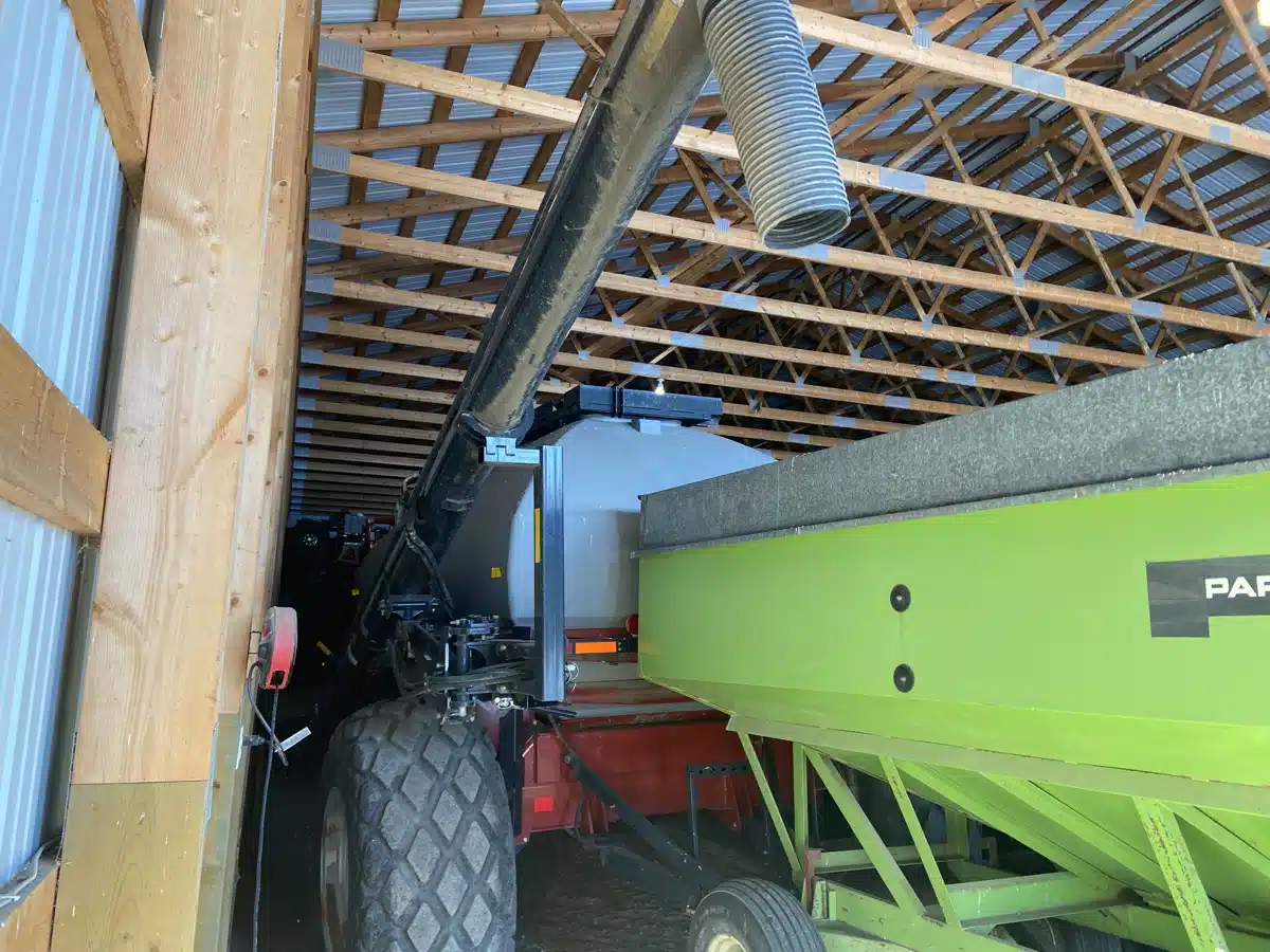 Gallery image 2 for Used 2013 Case IH 3380 Air Cart