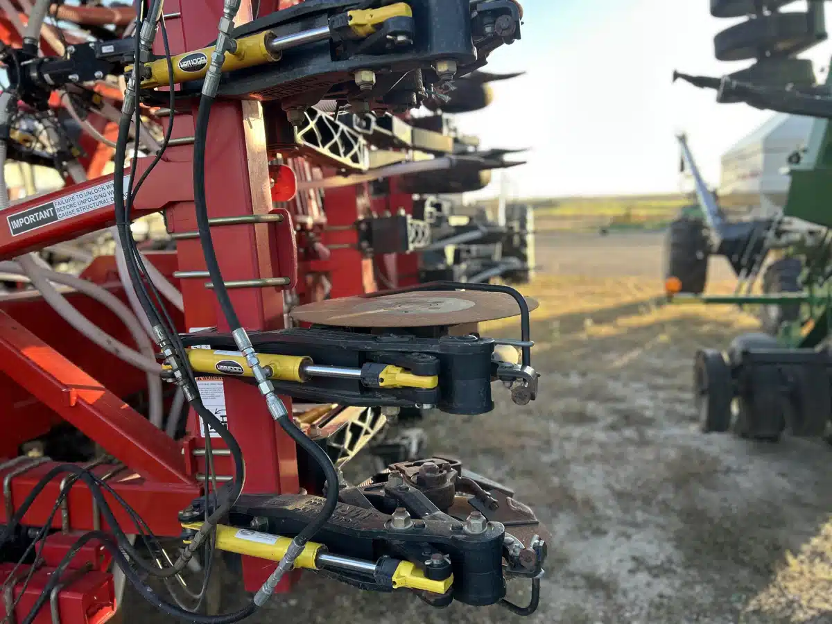 Gallery image 2 for 2014 Bourgault 3320-60 Air Drill