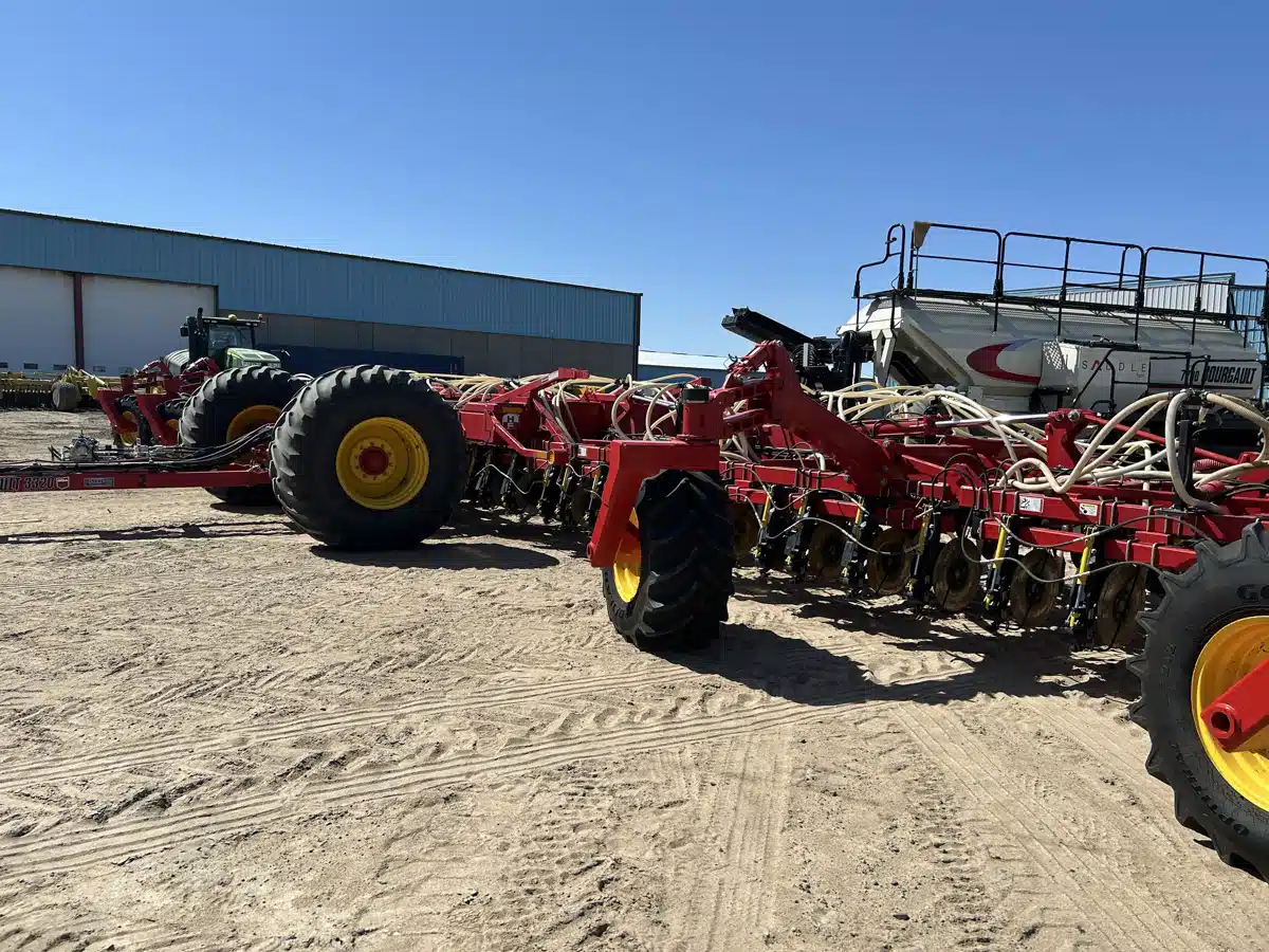 Gallery image 1 for Used 2017 Bourgault 3320-76 Air Drill
