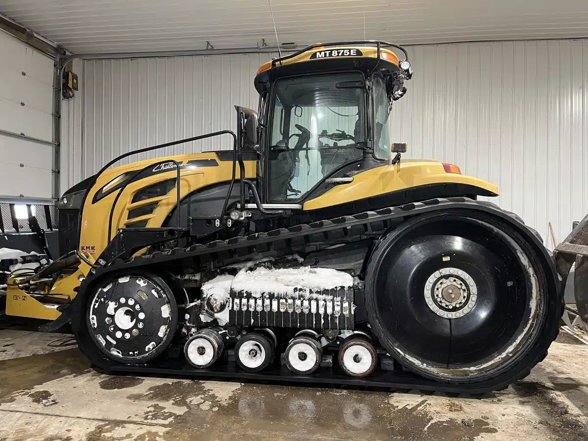 Gallery image 2 for Used 2018 Challenger MT875E Tractor