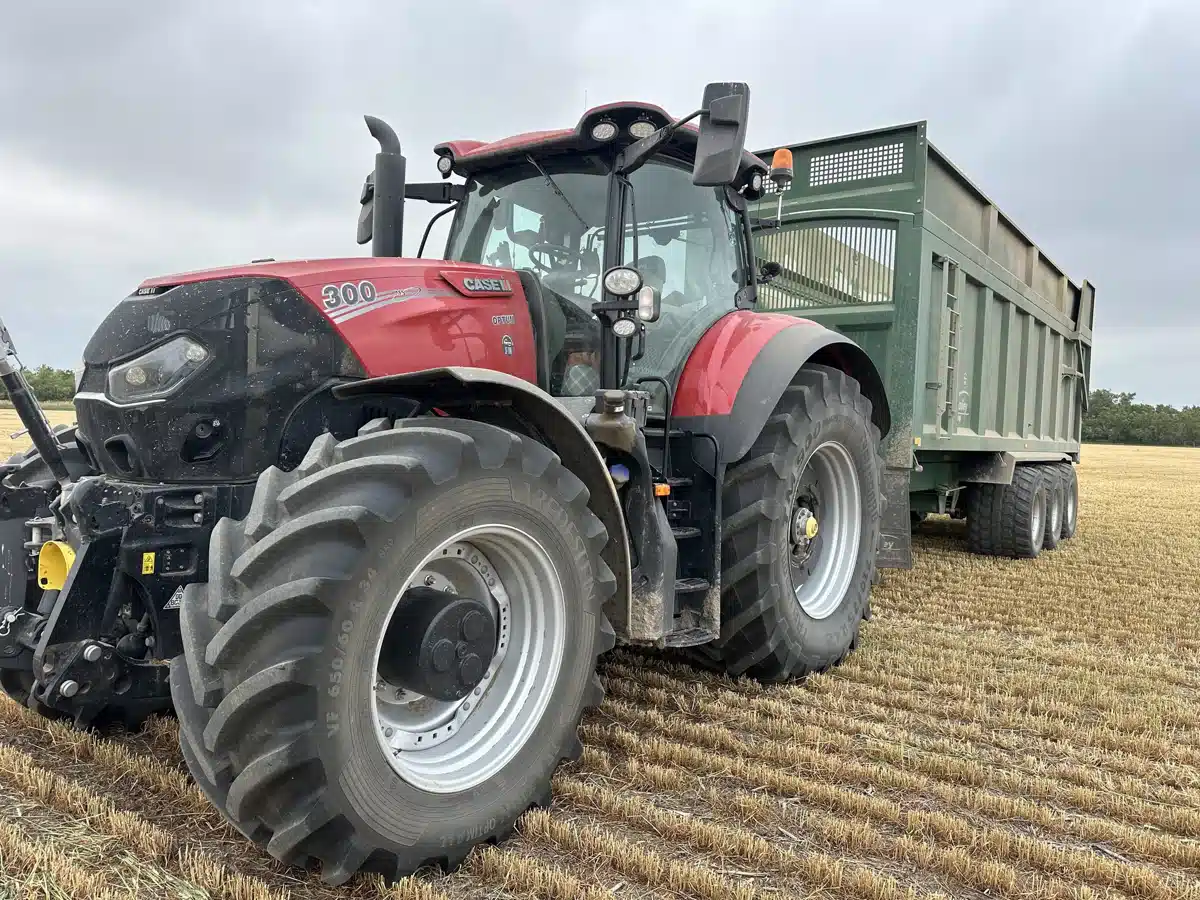 Gallery image 1 for Used 2022 Case IH Optum 300 CVT Tractor