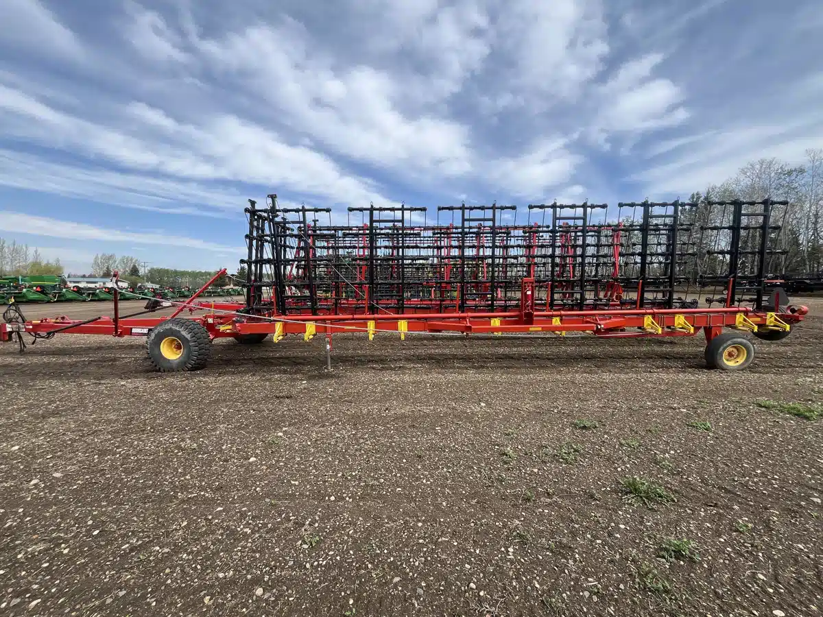 Gallery image 2 for Used 2014 Bourgault 7200 Harrow