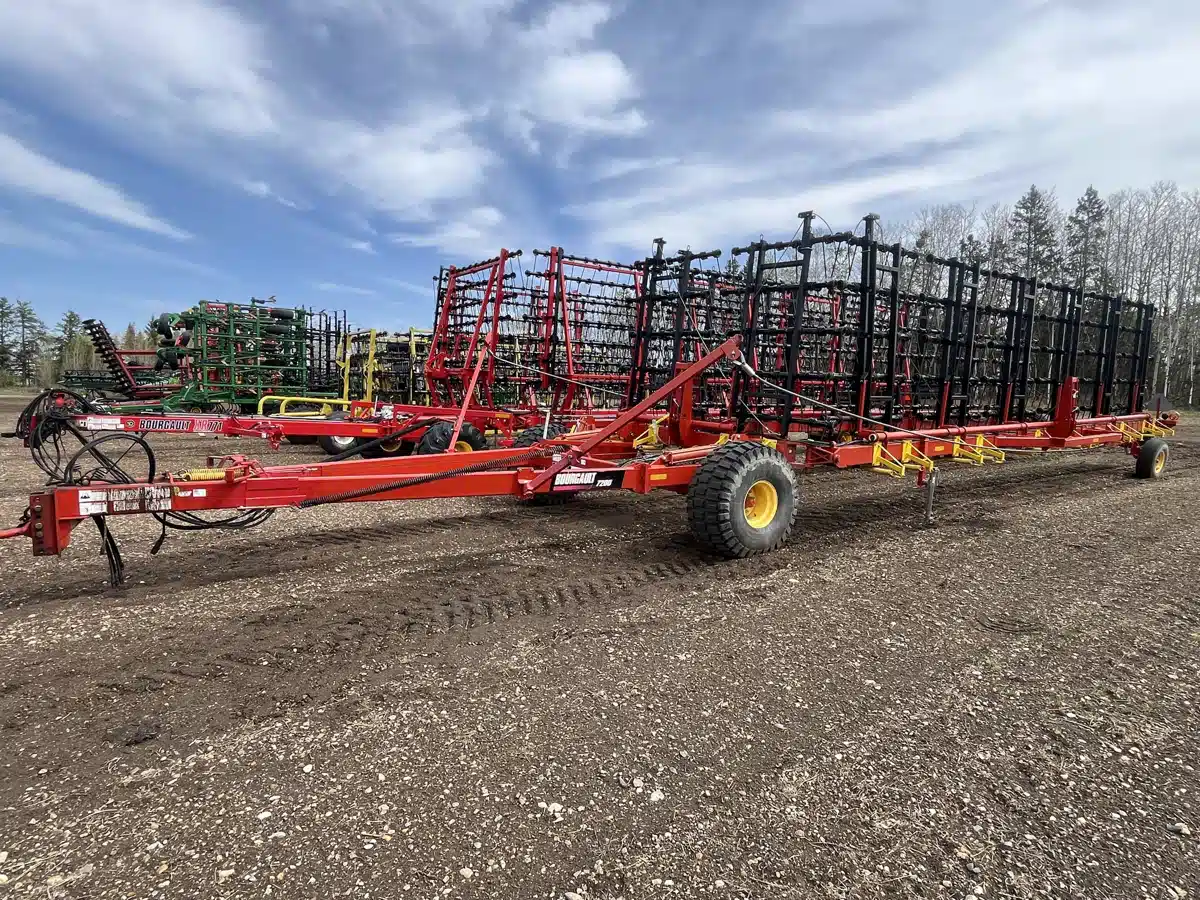 Gallery image 1 for Used 2014 Bourgault 7200 Harrow