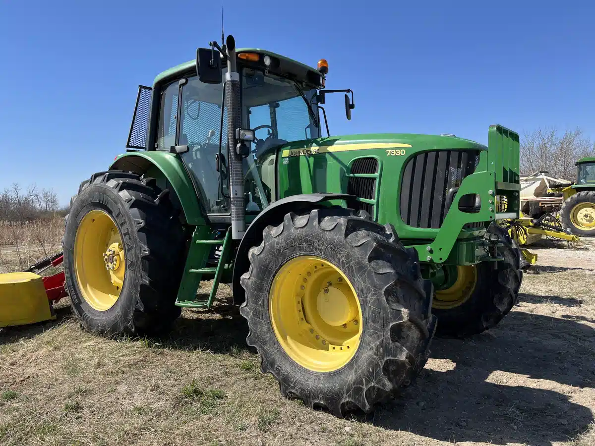 Gallery image 2 for Used 2012 John Deere 7330 Tractor