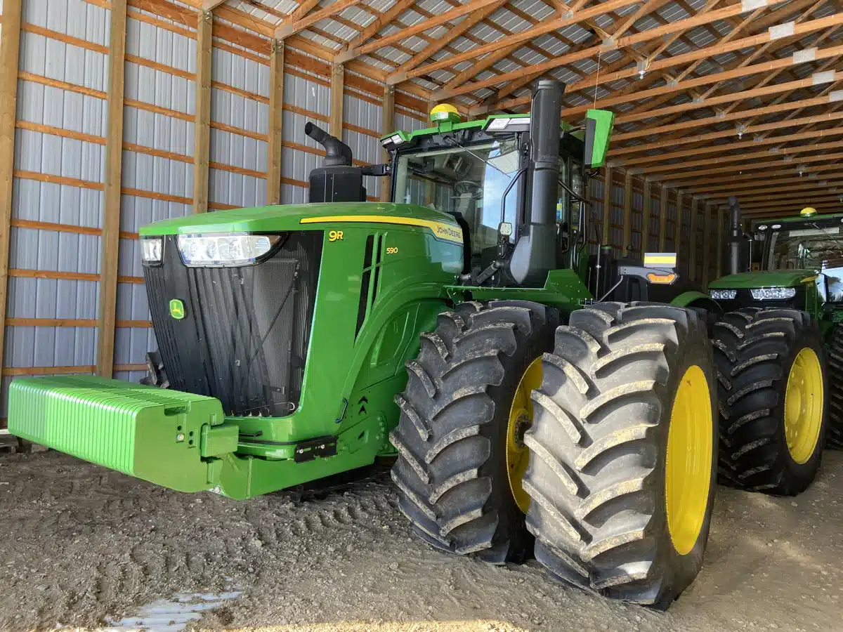 Gallery image 1 for Used 2022 John Deere 9R 590 Tractor