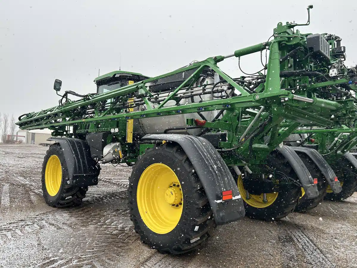 Gallery image 2 for 2025 John Deere 412R Sprayer - Self Propelled