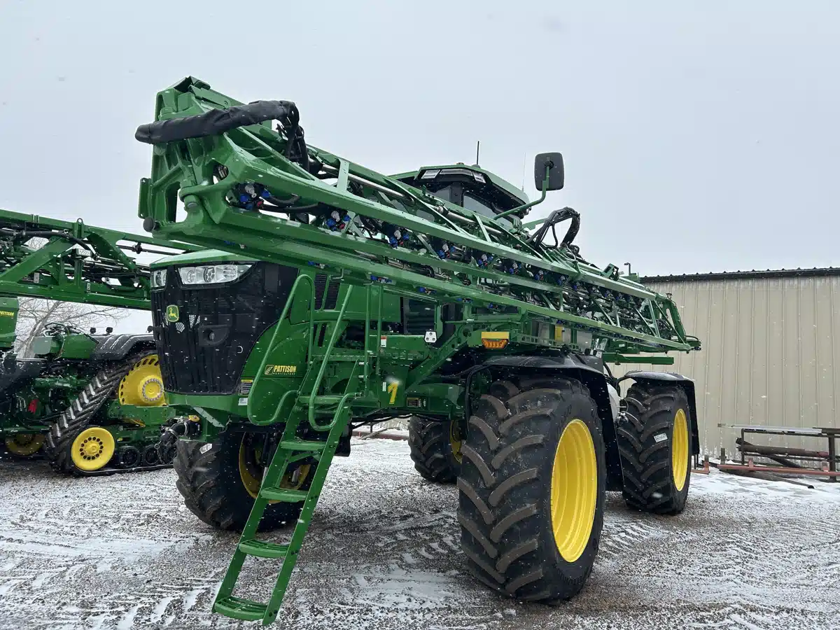 Gallery image 1 for Used 2025 John Deere 412R Sprayer - Self Propelled