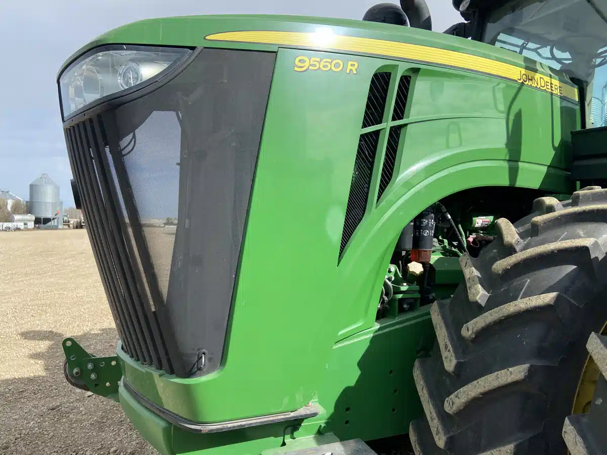 Gallery image 2 for Used 2014 John Deere 9560R Tractor