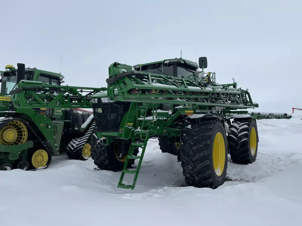 Gallery image 1 for Used 2024 John Deere 616R Sprayer - Self Propelled