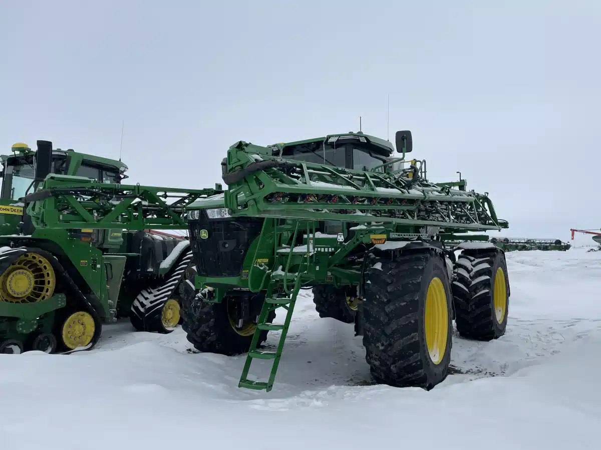 Gallery image 2 for Used 2024 John Deere 616R Sprayer - Self Propelled