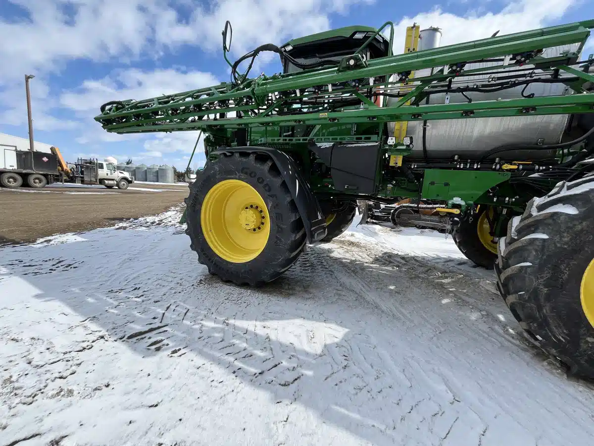 Gallery image 2 for Used 2025 John Deere 616R Sprayer - Self Propelled