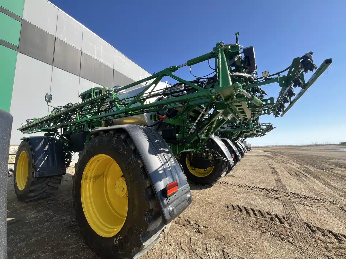 Gallery image 2 for Used 2025 John Deere 616R Sprayer - Self Propelled