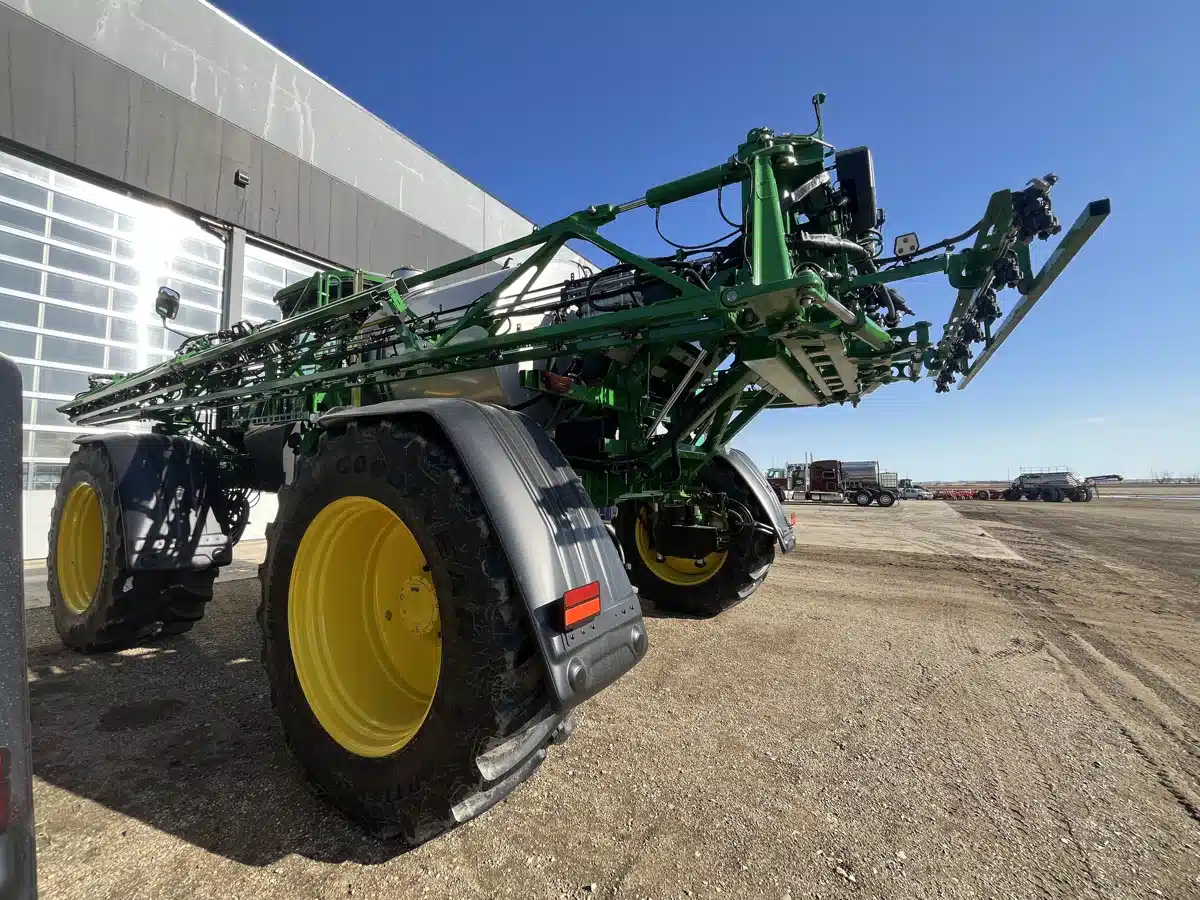 Gallery image 2 for Used 2025 John Deere 616R Sprayer - Self Propelled