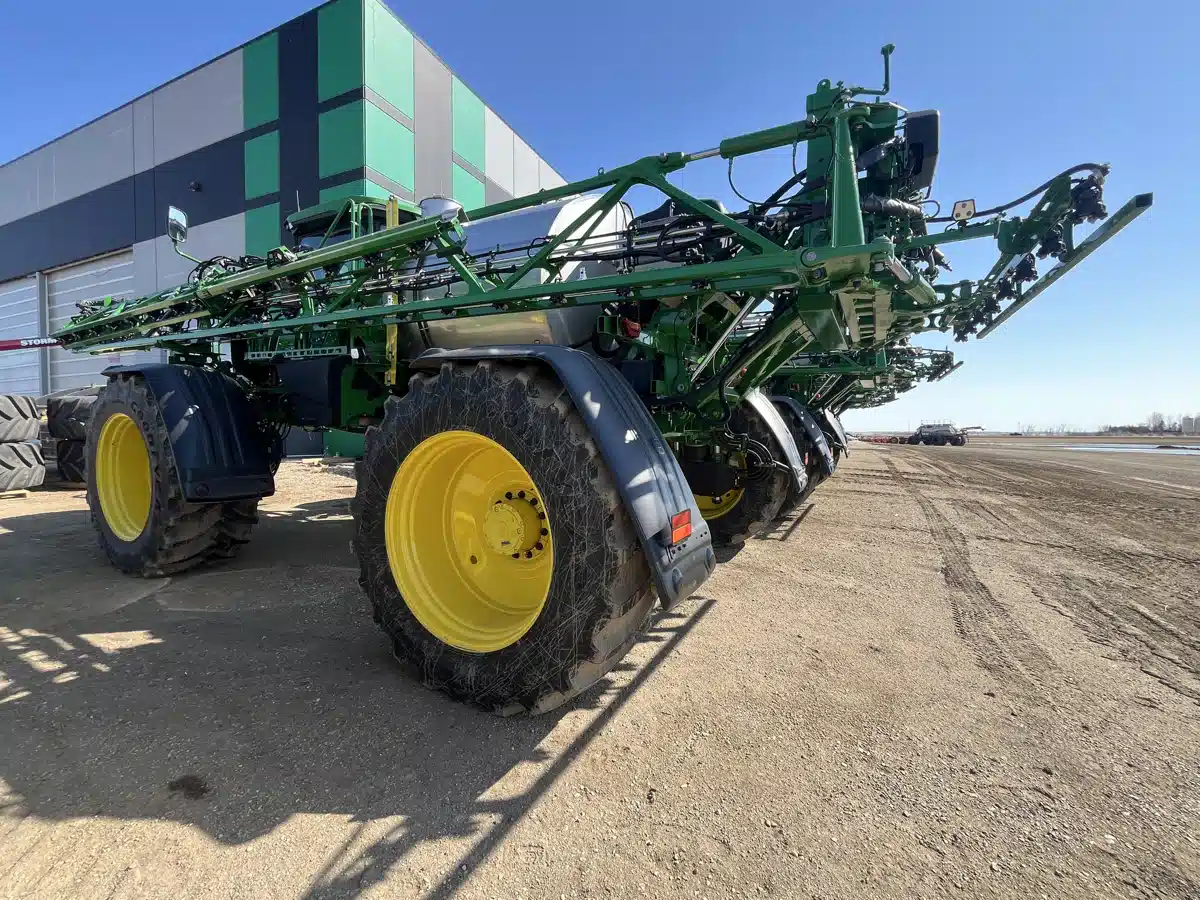 Gallery image 2 for Used 2025 John Deere 616R Sprayer - Self Propelled