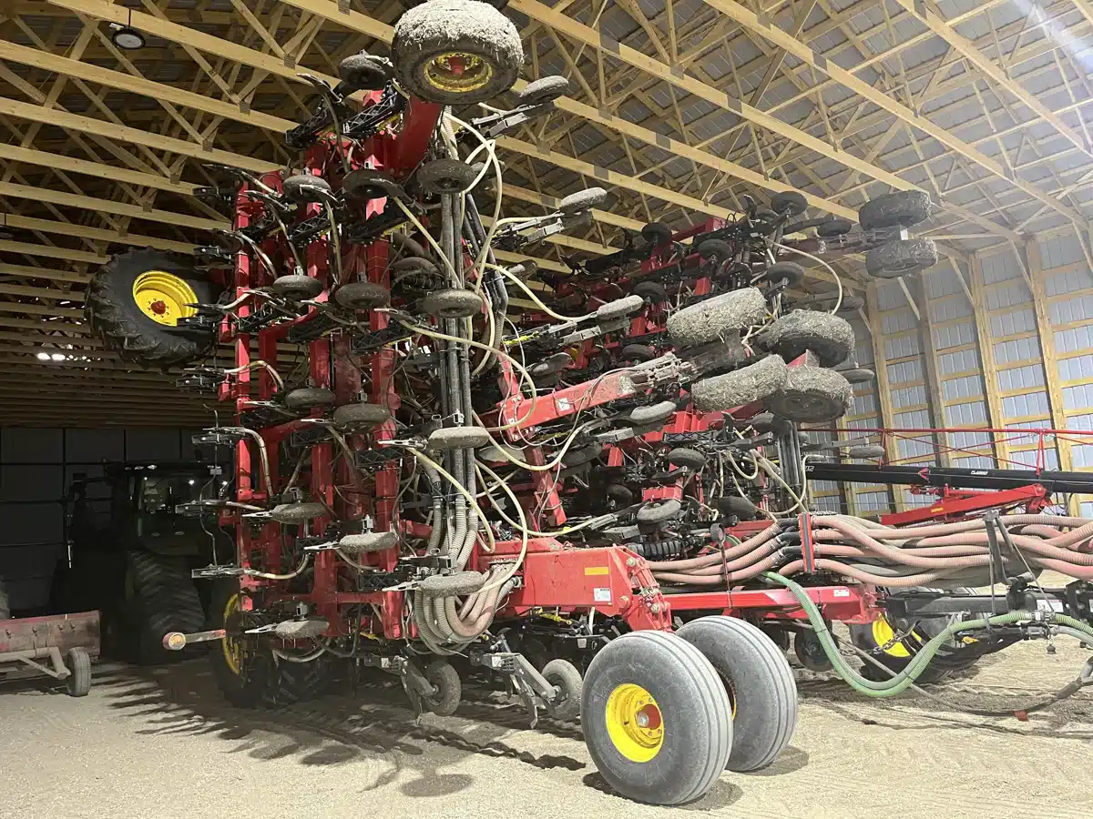 Gallery image 2 for Used 2017 Bourgault 3320 QDA-76 Air Drill