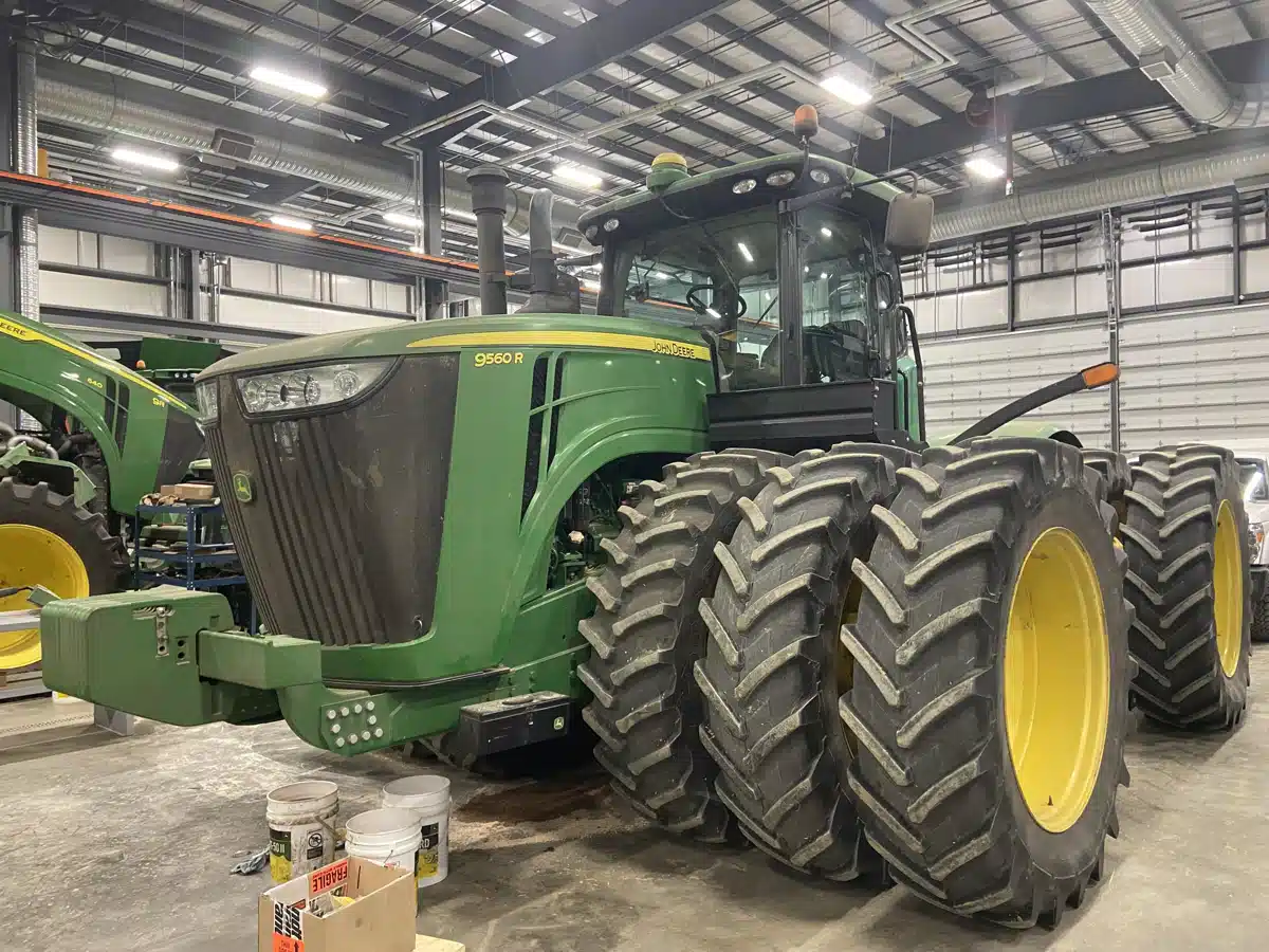 Gallery image 1 for Used 2013 John Deere 9560R Tractor