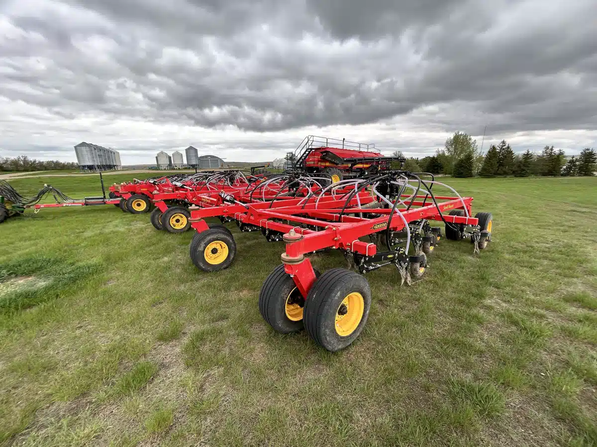 Gallery image 1 for Used 2022 Väderstad 8412 Air Drill