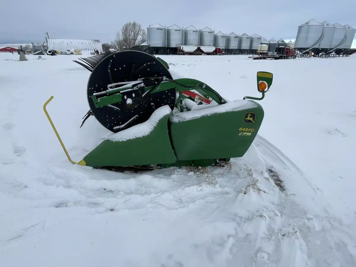 Gallery image 2 for Used 2018 John Deere 645FD Header - Draper