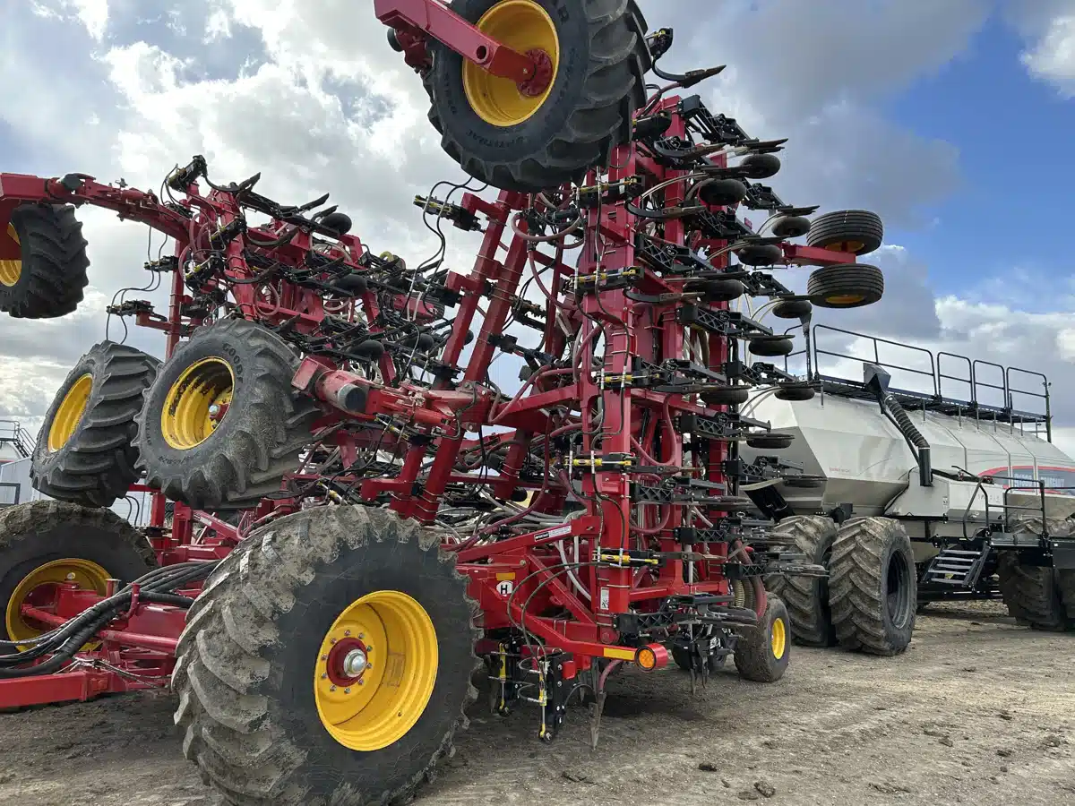 Gallery image 1 for Used 2023 Bourgault 3335-76 Air Drill